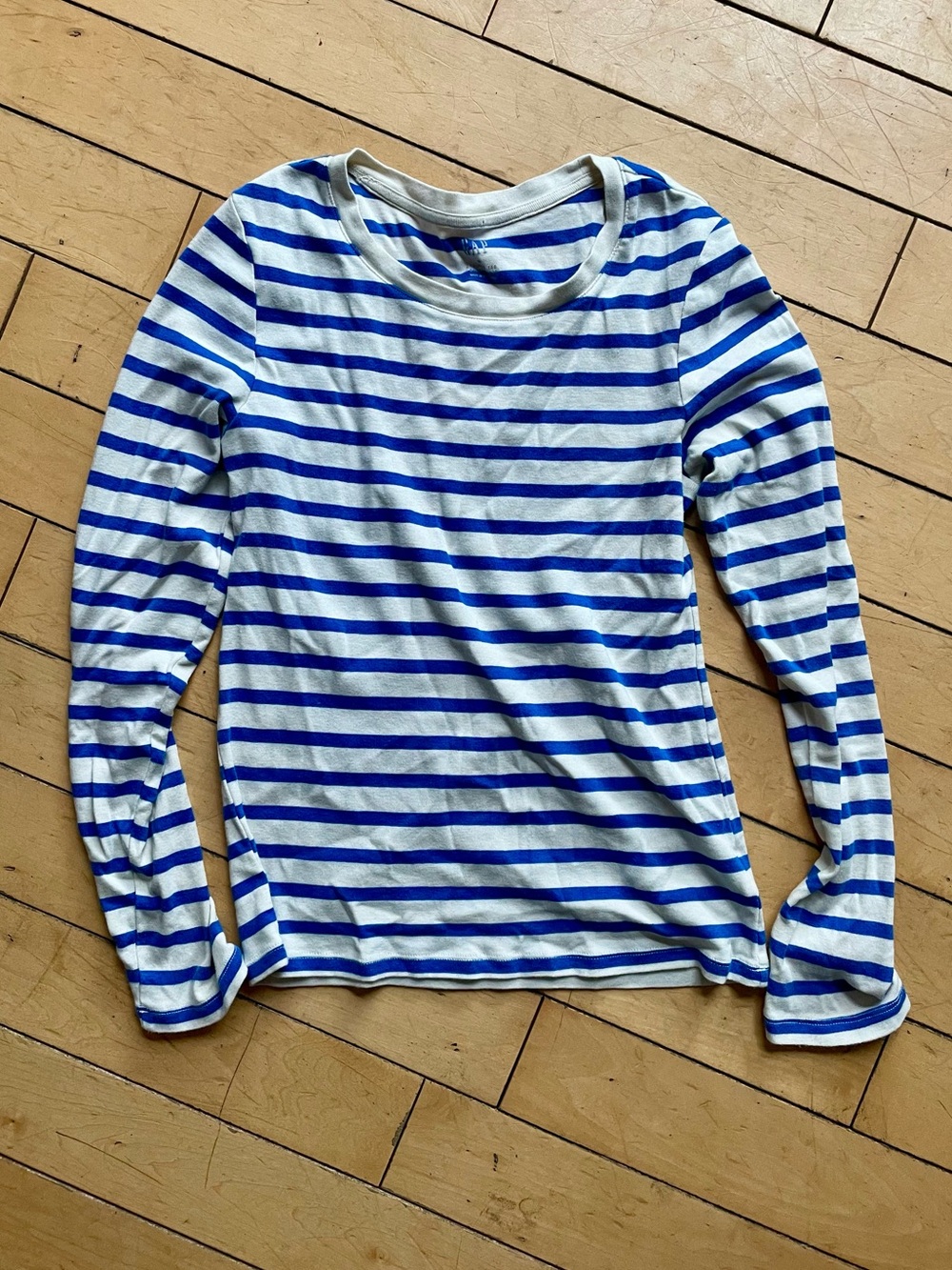 Women’s Long Sleeve Blue & White Striped Shirt